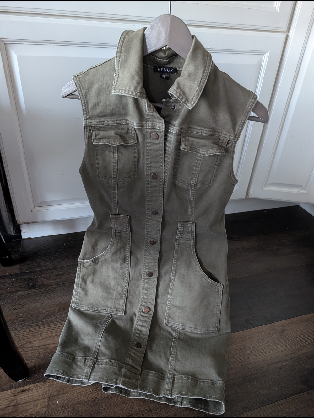 Trendy Chic Venus Sleeveless Olive Green Utility Dress Size 2